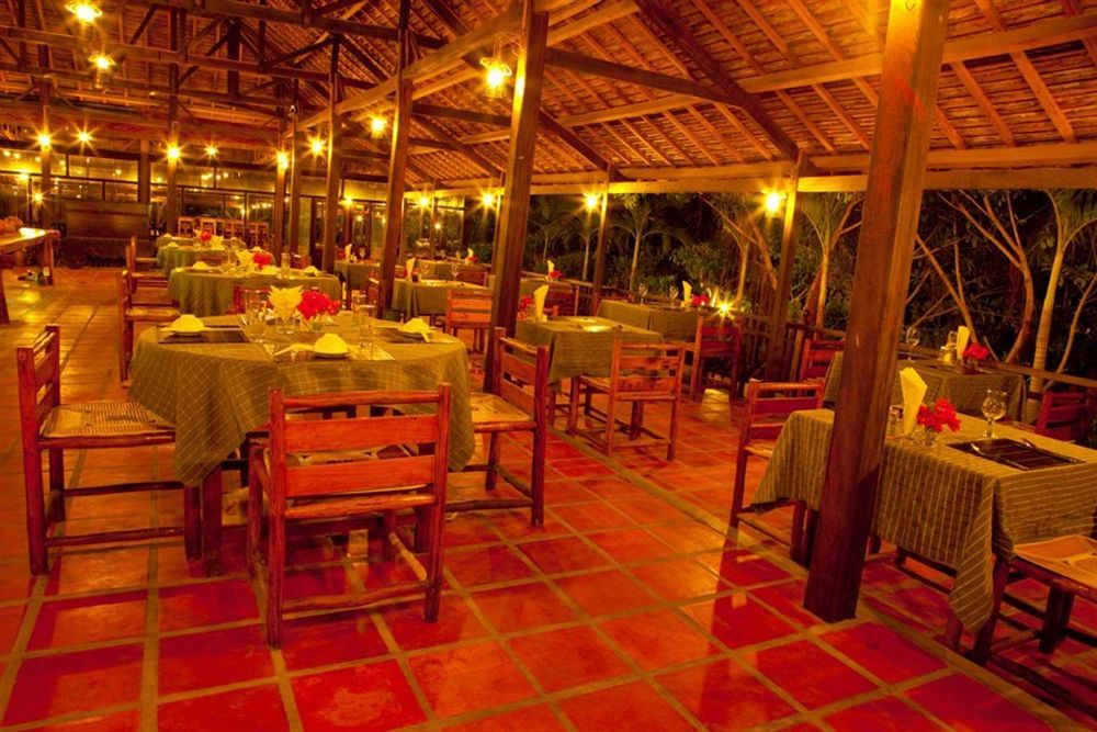 Wild Beach Boutique Resort Ninh Phuoc Ресторант снимка